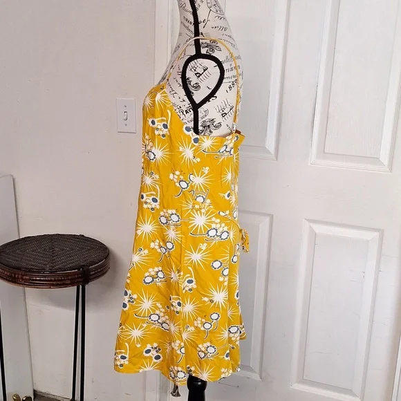 NEW Modcloth On Cloud Nineties Shift Dress Sunglasses Print Yellow Women M - Picture 9 of 11
